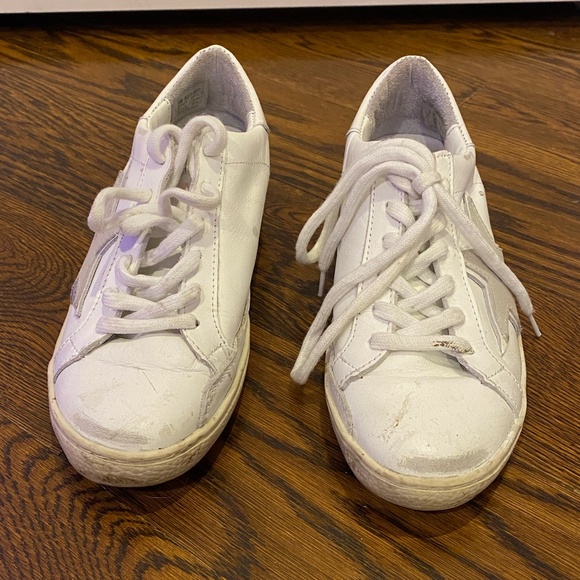 Sneaker - Picture 3 of 4